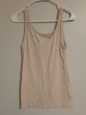 Gap Women’s Cream Tank Top - Lightweight Scoop Neck